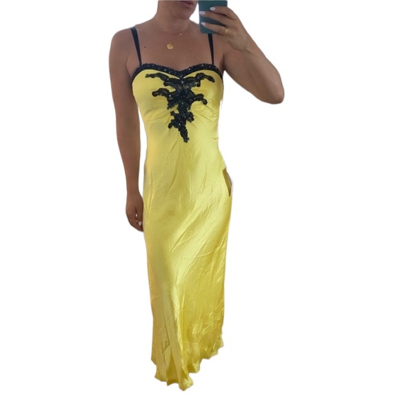 Jovani Gown Yellow/Black - Picture 1 of 3